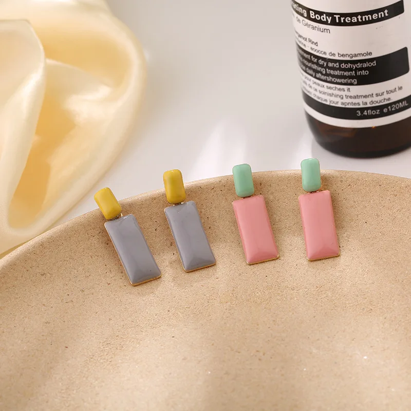2021 New Sweet Candy Enamel Glaze Geometric Drop Earrings For Women Girl Summer Simple Jewelry Accessories
2021 New Sweet Candy Enamel Glaze Geometric Drop Earrings For Women Girl Summer Simple Jewelry Accessories