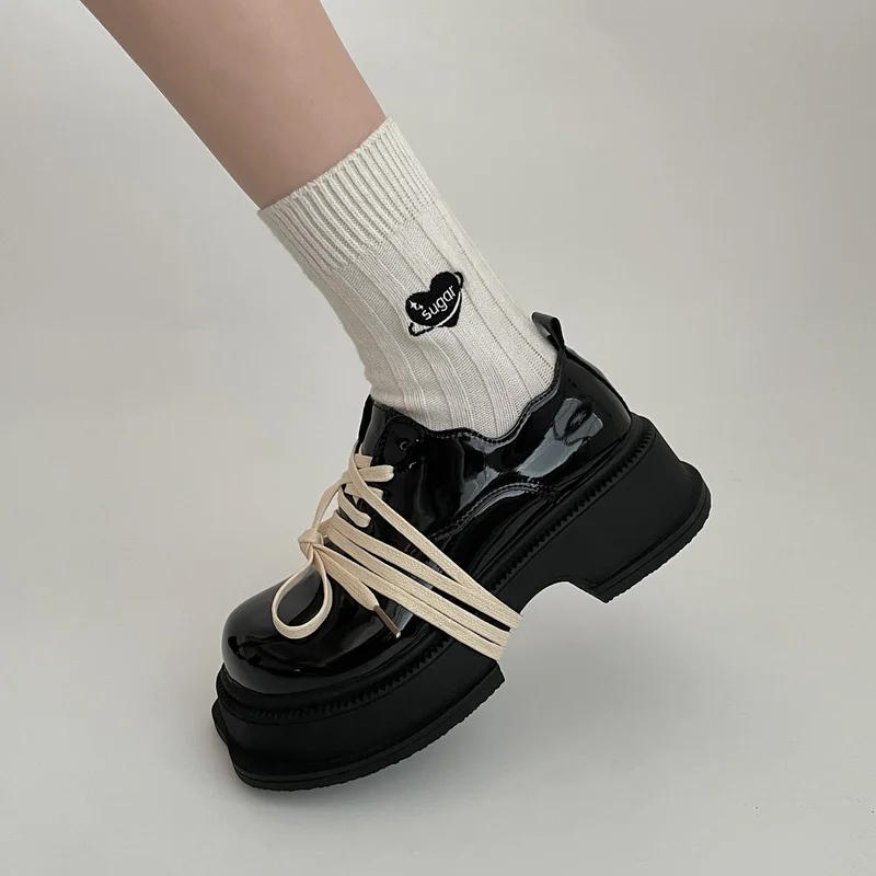 Mary Jane Shoes Black Fashion Lace-up Small Leather Shoes Women 2022 Spring Autumn New Platform Heightened Casual Designer Flats
Mary Jane Shoes Black Fashion Lace-up Small Leather Shoes Women 2022 Spring Autumn New Platform Heightened Casual Designer Flats