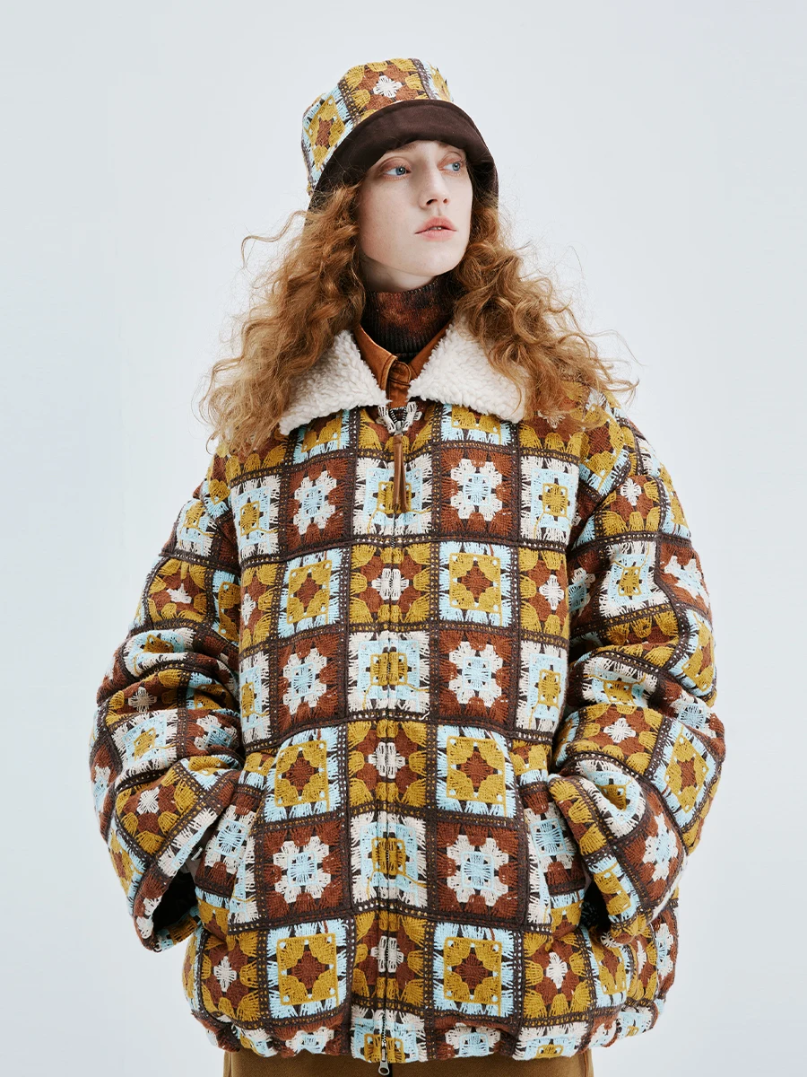 IRINACH979 FW22 Collection Original Design Vintage Bohemian Crocheted White Duck Down Jacket Women
IRINACH979 FW22 Collection Original Design Vintage Bohemian Crocheted White Duck Down Jacket Women