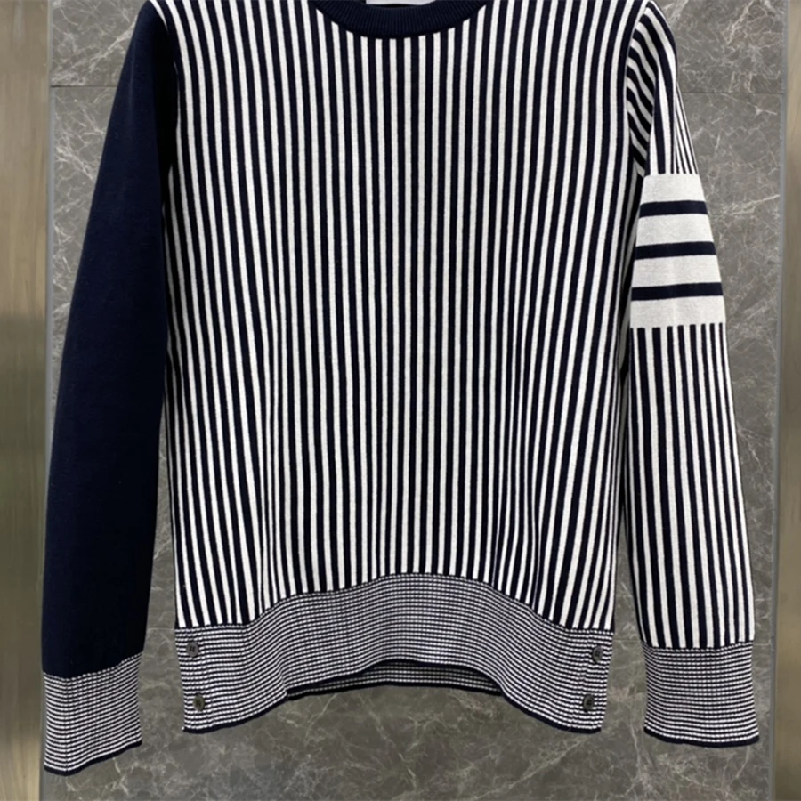 Luxury Brand Men's Crew Neck Stripe Sweater International Brand Designer High Quality Knitting Tops Korean Fashion Pullovers
Luxury Brand Men's Crew Neck Stripe Sweater International Brand Designer High Quality Knitting Tops Korean Fashion Pullovers