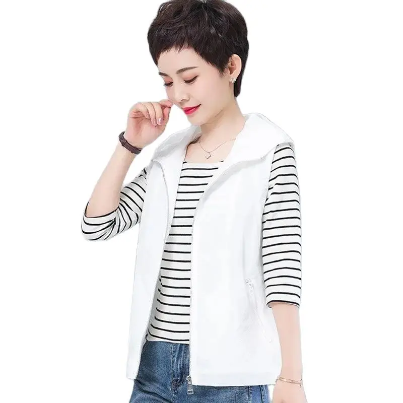 White Black Pink Vest Tops Female 2022 Fashion Women Spring Autumn Waistcoat Short Hooded Zipped Sleeveless Jacket Outerwear
White Black Pink Vest Tops Female 2022 Fashion Women Spring Autumn Waistcoat Short Hooded Zipped Sleeveless Jacket Outerwear