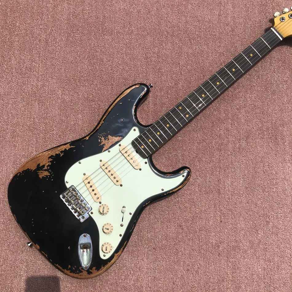 Classic Custom Shop Heavy Relic Eric Clapton Signature Electric Guitar, Aged Custom Black Relic Guitar
Classic Custom Shop Heavy Relic Eric Clapton Signature Electric Guitar, Aged Custom Black Relic Guitar