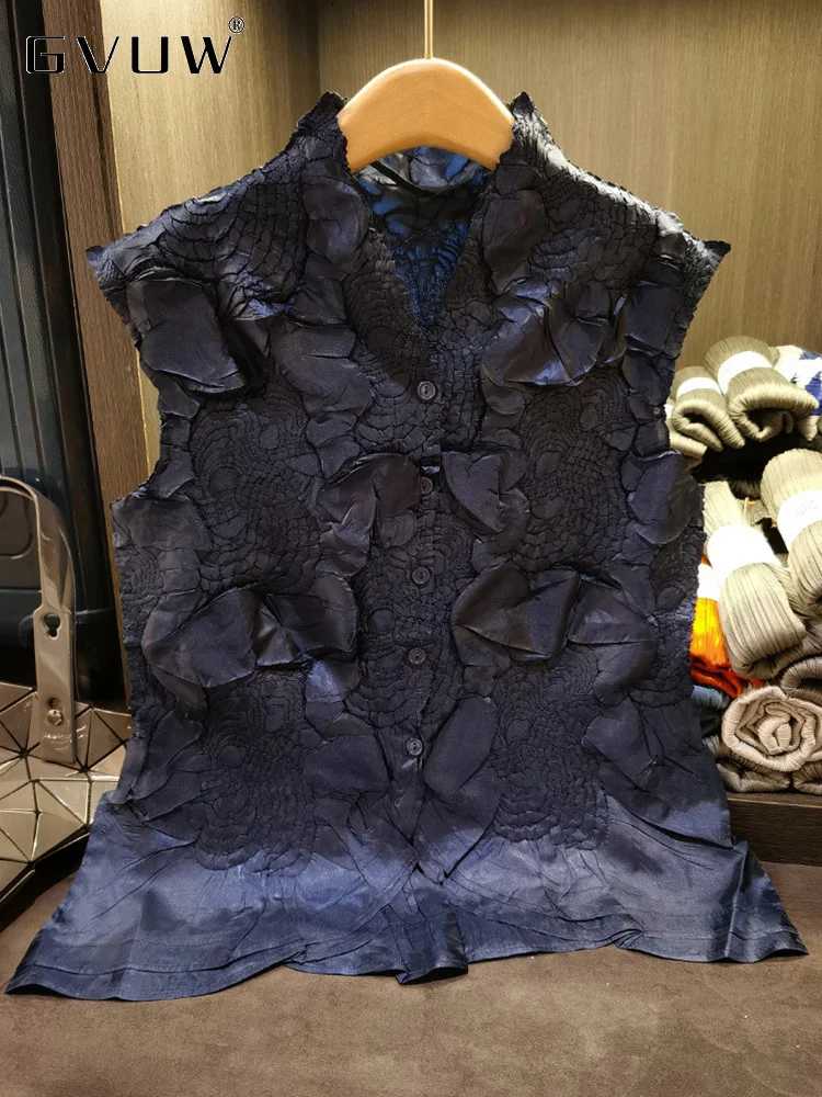 GVUW Pleated Embroidery T-shirts For Women Sleeveless V-neck Single Breasted 2023 Summer Solid Color Female Elegant Tops 17J0650
GVUW Pleated Embroidery T-shirts For Women Sleeveless V-neck Single Breasted 2023 Summer Solid Color Female Elegant Tops 17J0650
