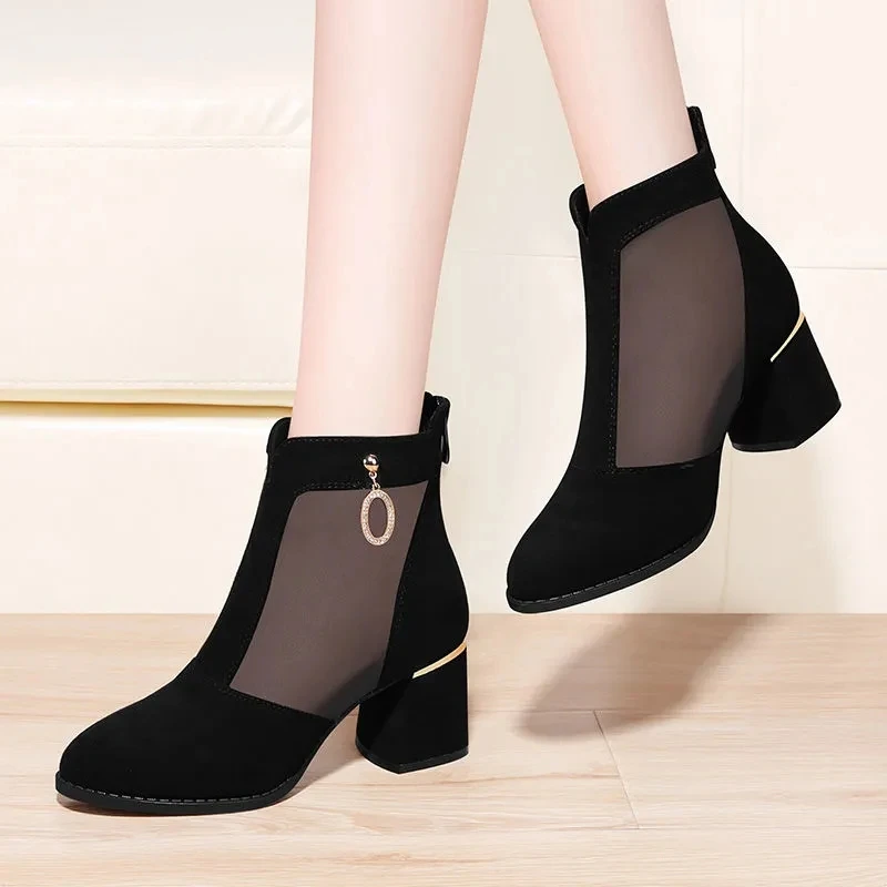 Mesh Shoes Women's Shoes Spring 2022 New Spring And Autumn Hollow Mesh Boots Medium Thick Heel Women's Shoes Breathable
Mesh Shoes Women's Shoes Spring 2022 New Spring And Autumn Hollow Mesh Boots Medium Thick Heel Women's Shoes Breathable