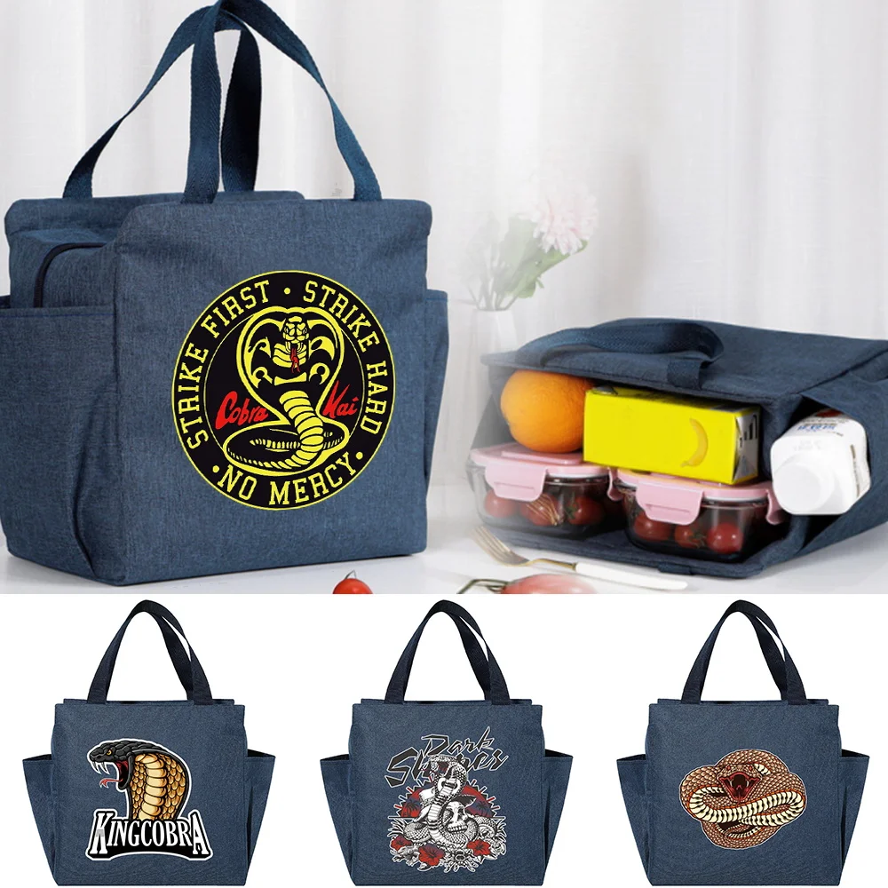 Cooler Bag Portable Zipper Thermal Bag Lunch Bag for Women Portable Fridge Lunch Box Cobra Print High Capacity Thermal Food Tote
Cooler Bag Portable Zipper Thermal Bag Lunch Bag for Women Portable Fridge Lunch Box Cobra Print High Capacity Thermal Food Tote