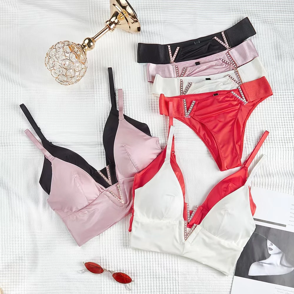 Women Bra Panties Set Sexy lingerie Push Up Bra Crop Top Seamless Underwear Fitness Active Bra Top Thongs Female Lingerie Set
Women Bra Panties Set Sexy lingerie Push Up Bra Crop Top Seamless Underwear Fitness Active Bra Top Thongs Female Lingerie Set