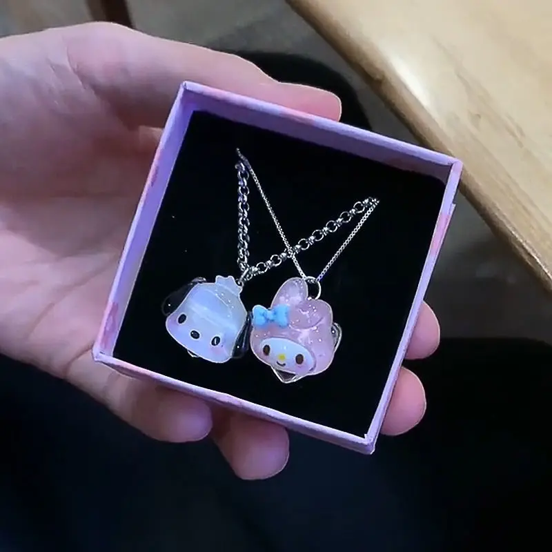 Kuromi My Melody Cinnamoroll почтовый Kawaii Sanrioed Мультяшные аксессуары ожерелье подвеска плюшевая кула подарки для мальчиков и девочек
Kuromi My Melody Cinnamoroll почтовый Kawaii Sanrioed Мультяшные аксессуары ожерелье подвеска плюшевая кула подарки для мальчиков и девочек