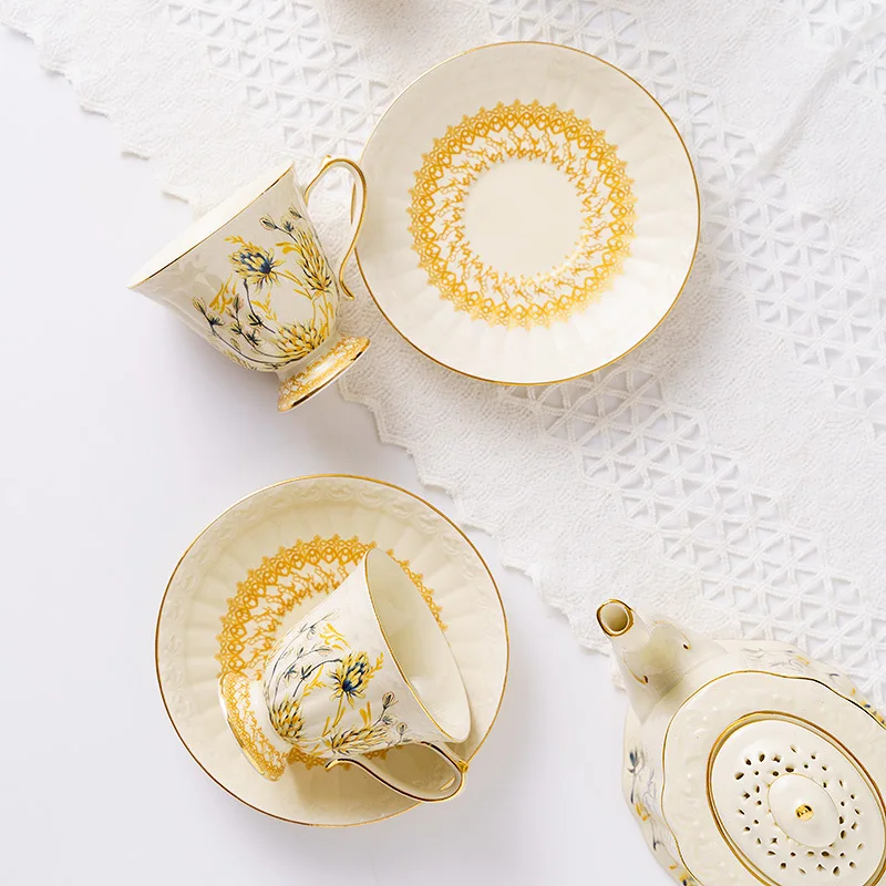 Coffee Cups, Saucers, French Style Gold Painted Retro Palace Feng Shui Cups, Household Afternoon Tea Cups, Ceramic Cups
Coffee Cups, Saucers, French Style Gold Painted Retro Palace Feng Shui Cups, Household Afternoon Tea Cups, Ceramic Cups