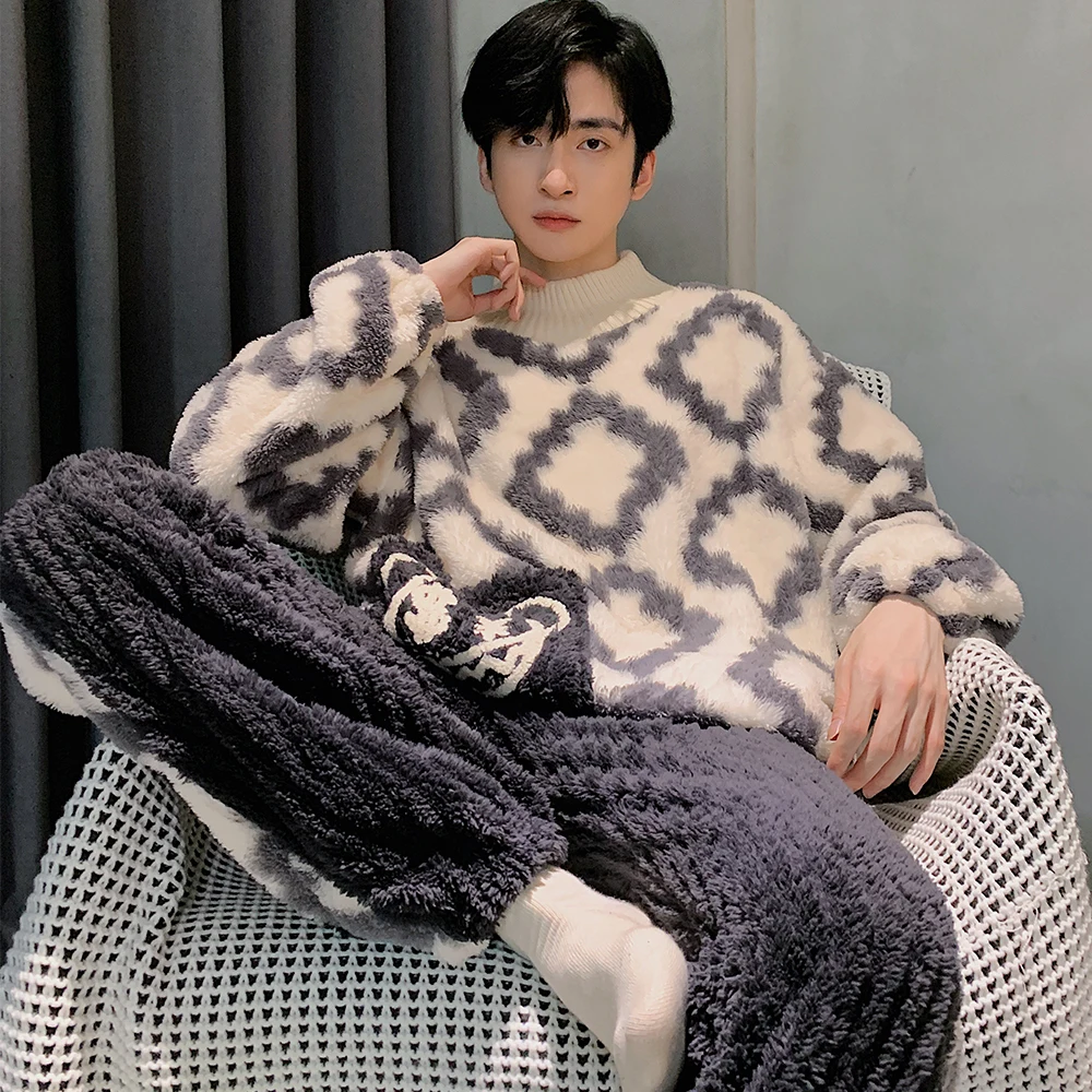 QUHENG Winter Thick Warm Long Sleeve Flannel Pajama Sets for Men Cartoon Coral Velvet Sleepwear Suit Pyjamas Homewear Clothes
QUHENG Winter Thick Warm Long Sleeve Flannel Pajama Sets for Men Cartoon Coral Velvet Sleepwear Suit Pyjamas Homewear Clothes