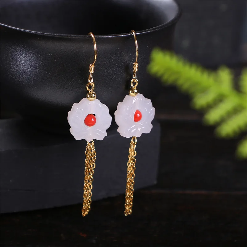 Hetian white jade s925 anemone tassel earrings exquisite and moisturizing jade fashionable all-match aristocratic jewelry SP0605
Hetian white jade s925 anemone tassel earrings exquisite and moisturizing jade fashionable all-match aristocratic jewelry SP0605