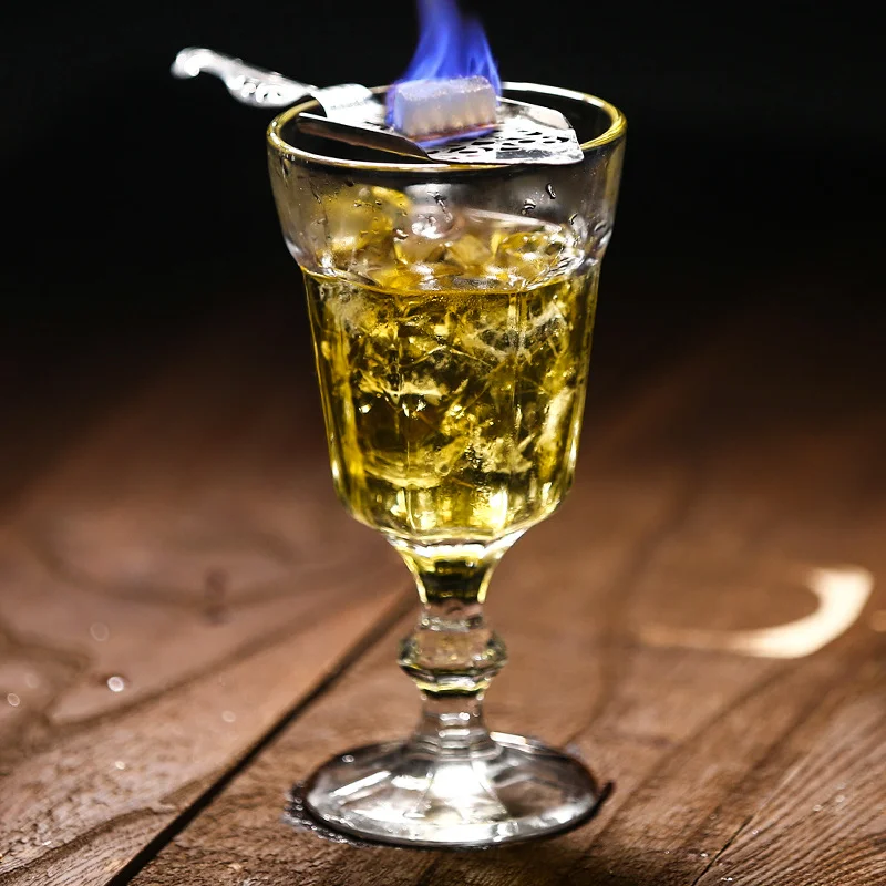 Mixing Absinthe Glass Cocktail Glass Hot Red Wine Glass European Whiskey Glass Champagne Glass Bitter Essence Goblet
Mixing Absinthe Glass Cocktail Glass Hot Red Wine Glass European Whiskey Glass Champagne Glass Bitter Essence Goblet