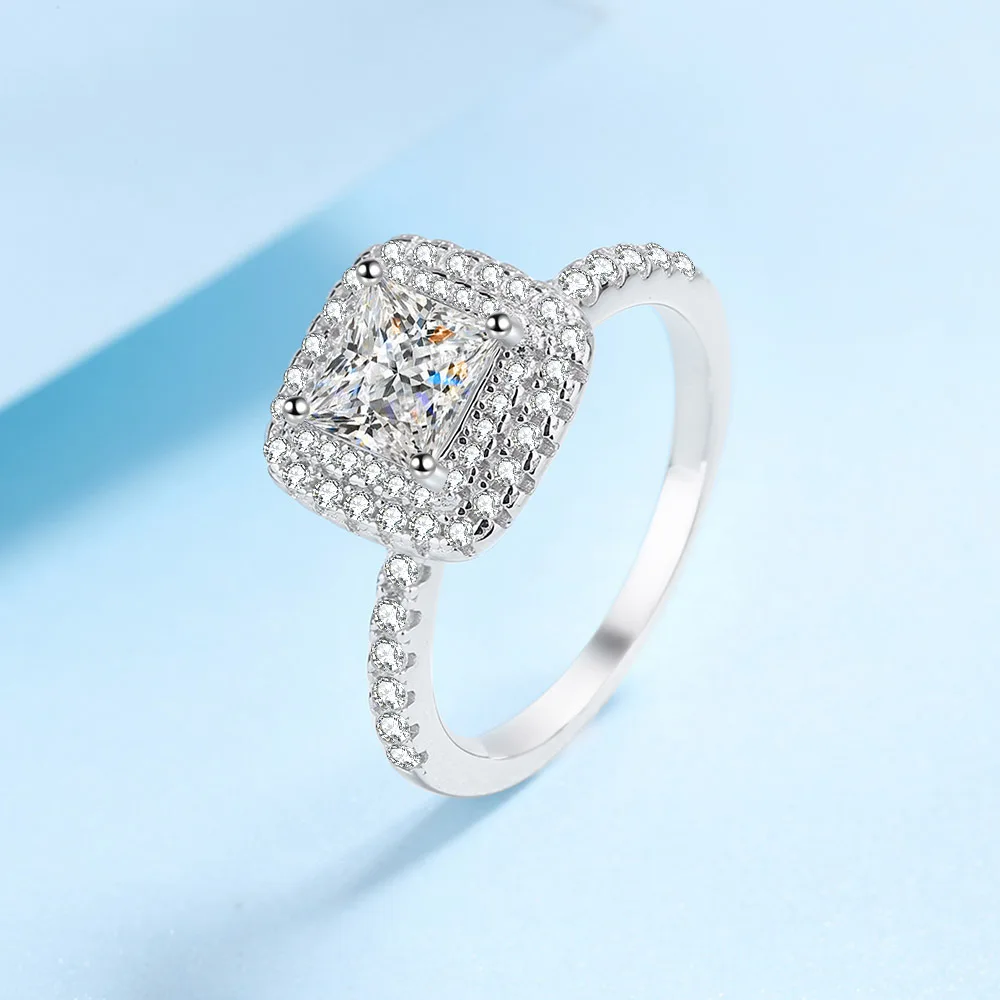 Radiant Cut Moissanite Square Ring 925 Sterling Silver PT950 Plated 1CT D Color Diamond Elegant Bright Jewelry For Women Gift
Radiant Cut Moissanite Square Ring 925 Sterling Silver PT950 Plated 1CT D Color Diamond Elegant Bright Jewelry For Women Gift