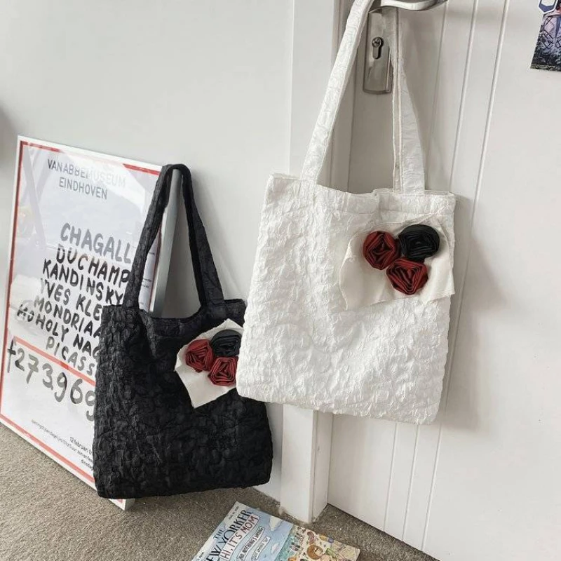 Niche Rose Cloth Bag Hand Bags Women Handbags 2022 Large Capacity Shoulder Handbag Dark Canvas Bag
Niche Rose Cloth Bag Hand Bags Women Handbags 2022 Large Capacity Shoulder Handbag Dark Canvas Bag