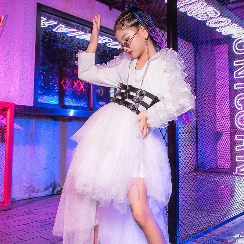 2022 Girls Model Catwalk Fashion Clothes Children Modern Street Dance White Lace Gauze Dress Kids Hip Hop Jazz Dance Costumes
2022 Girls Model Catwalk Fashion Clothes Children Modern Street Dance White Lace Gauze Dress Kids Hip Hop Jazz Dance Costumes