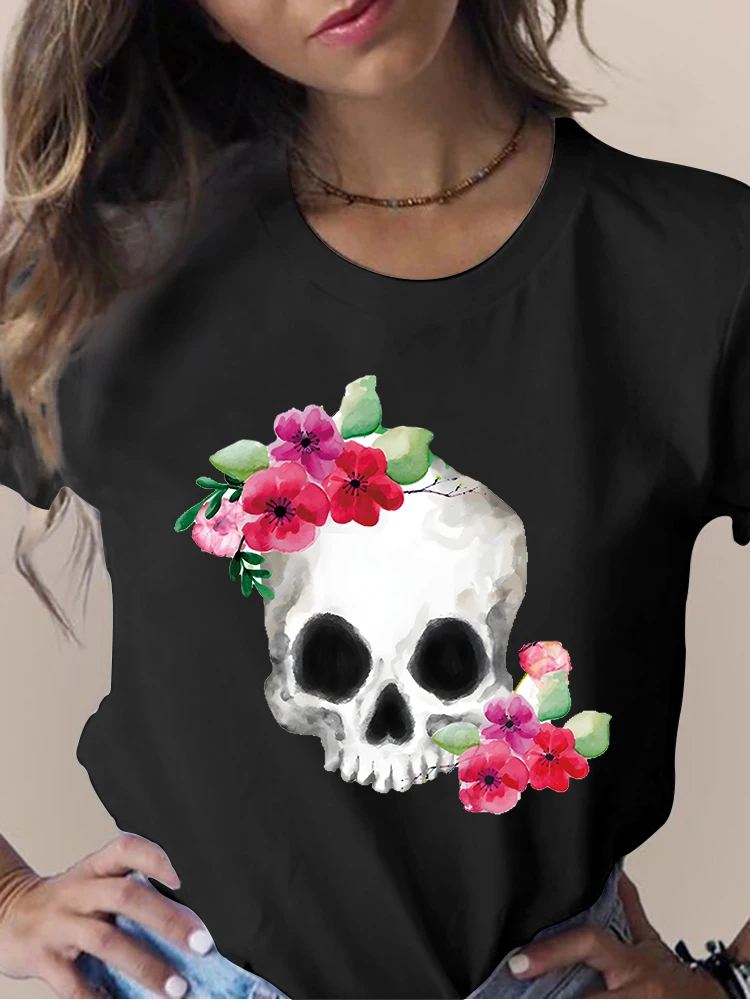 Women New Summer Skull Flowers T Shirt Girl Graphic Printed Fashion Harajuku 2023 Clothes Causal Female Y2K Tops Tee
Women New Summer Skull Flowers T Shirt Girl Graphic Printed Fashion Harajuku 2023 Clothes Causal Female Y2K Tops Tee