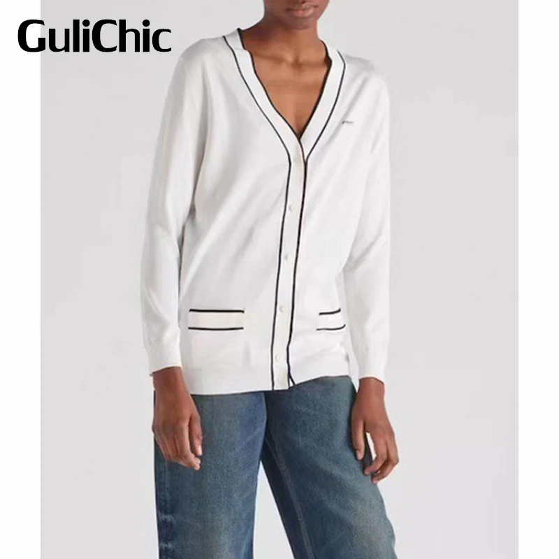 6.10 GuliChic Women Fashion Contrast Color V-Neck Button Pocket Embroidery Letter Thin Knitted Cardigan
6.10 GuliChic Women Fashion Contrast Color V-Neck Button Pocket Embroidery Letter Thin Knitted Cardigan