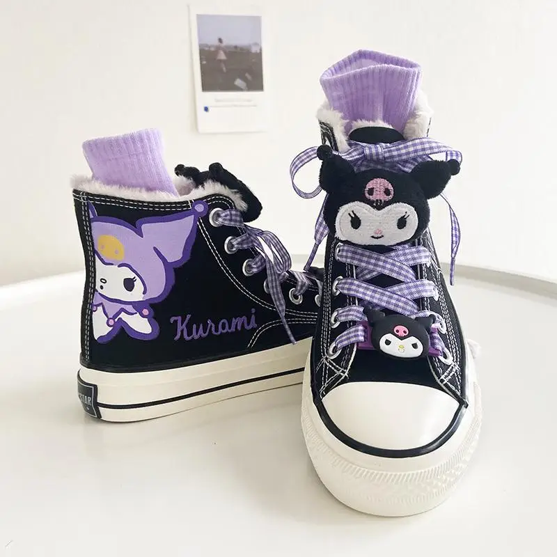 Kulomi shoes girls junior high school students cute Sanrio board shoes cartoon anime high-top canvas shoes warm cotton shoes 
Kulomi shoes girls junior high school students cute Sanrio board shoes cartoon anime high-top canvas shoes warm cotton shoes