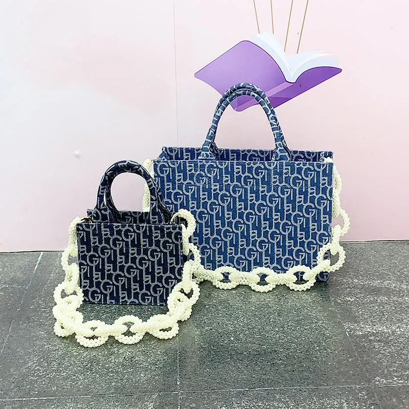 Tote Bag New Women Bag Crossbody Designer Shoulder Bag Glittering Pearl Chain Letter D Messenger Bag Luxury Designer Handbag
Tote Bag New Women Bag Crossbody Designer Shoulder Bag Glittering Pearl Chain Letter D Messenger Bag Luxury Designer Handbag