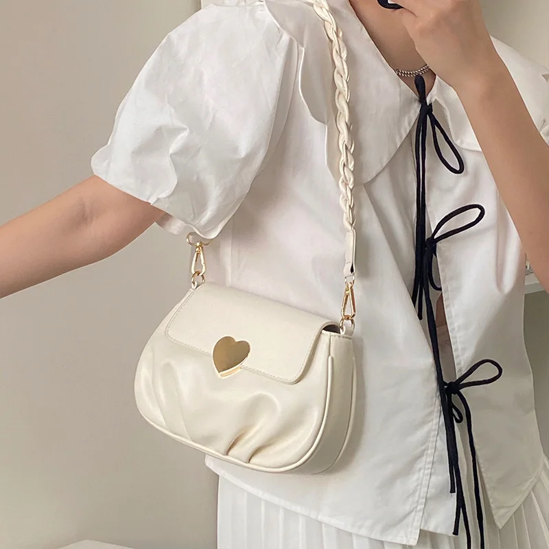 Pleated PU Leather Ladies Handbags Love Heart Design Women's Cute Shoulder Bags Simple Female Underarm Bag Purses Crossbody Bag
Pleated PU Leather Ladies Handbags Love Heart Design Women's Cute Shoulder Bags Simple Female Underarm Bag Purses Crossbody Bag