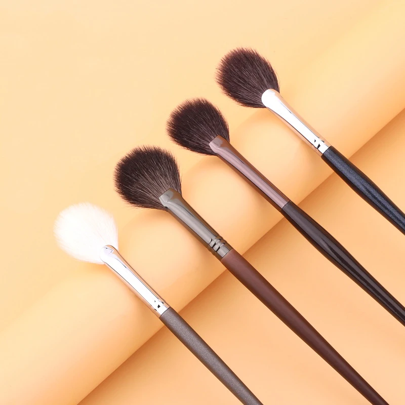 Karsyngirl 1 шт. кисть в форме веера, кисть для растушевки пудры, подсвечивания, макияжа, кисть для румян, кисть для творчества, для макияжа 
Karsyngirl 1 шт. кисть в форме веера, кисть для растушевки пудры, подсвечивания, макияжа, кисть для румян, кисть для творчества, для макияжа