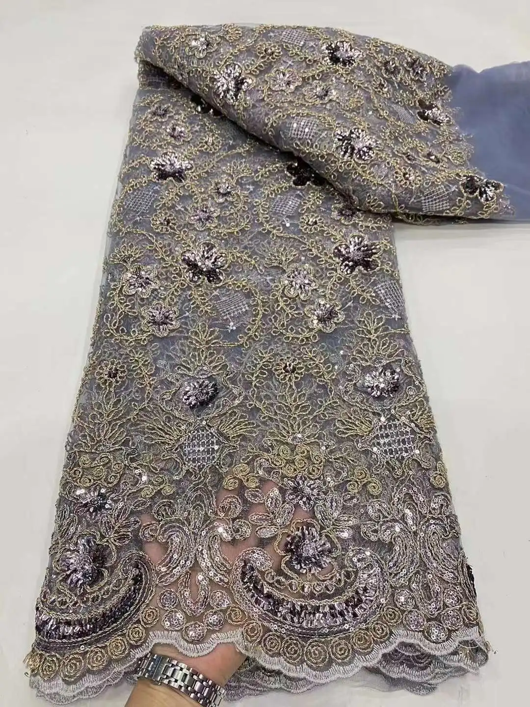 Sequins Lace Fabric High Quality African French Mesh Lace Fabric Nigerian Sequence Lace Fabric for Bridal Dress
Sequins Lace Fabric High Quality African French Mesh Lace Fabric Nigerian Sequence Lace Fabric for Bridal Dress