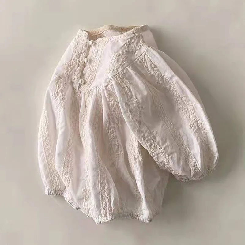 2023 Korean Spring Autumn Infant Girl Romper Cotton Lacr Patched Embroidery Ruched Floral Jumpsuit Lantern Sleeve Button Outfit
2023 Korean Spring Autumn Infant Girl Romper Cotton Lacr Patched Embroidery Ruched Floral Jumpsuit Lantern Sleeve Button Outfit