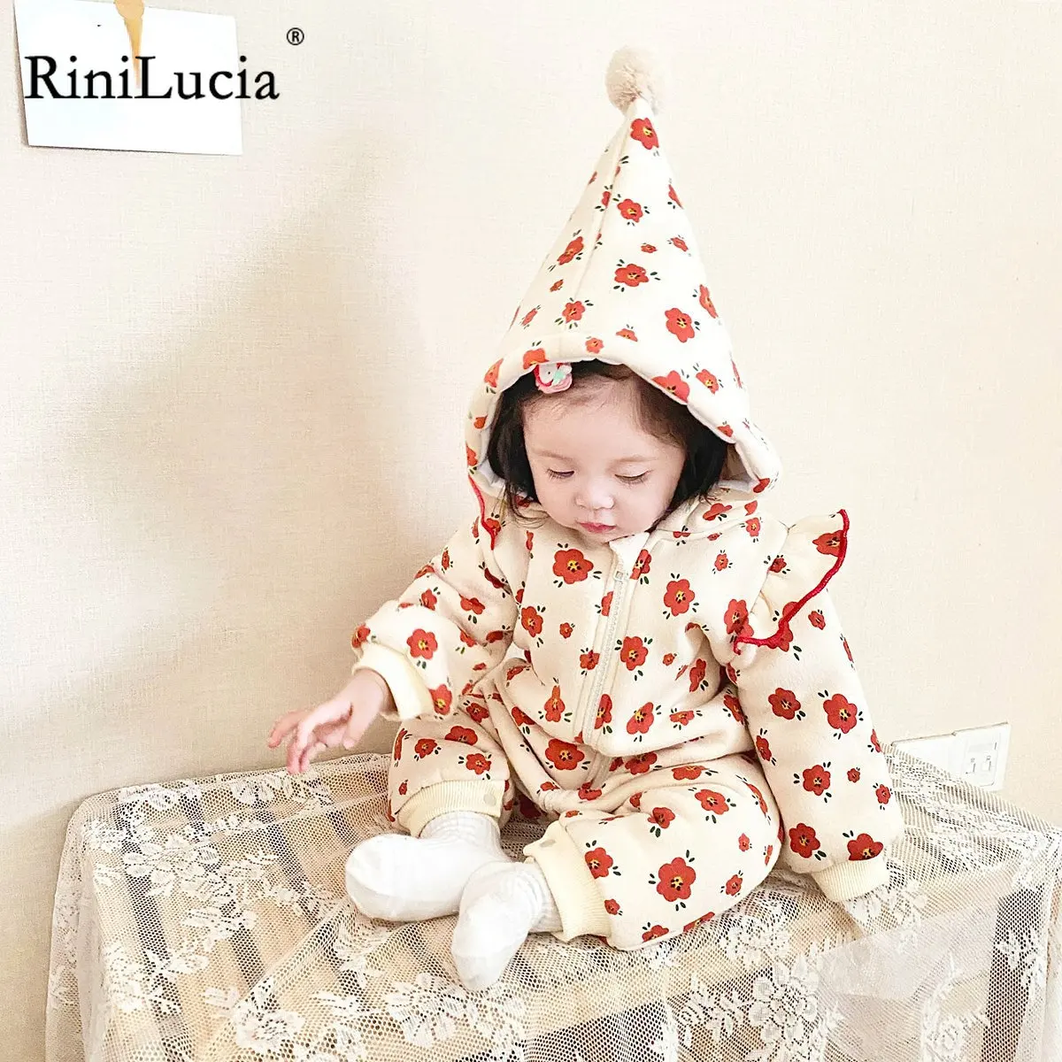 RiniLucia Newborn Winter Baby Clothes Rompers Floral Hooded Jumpsuit Infant Baby Snowsuit Overall Thickening Warm Outerwear
RiniLucia Newborn Winter Baby Clothes Rompers Floral Hooded Jumpsuit Infant Baby Snowsuit Overall Thickening Warm Outerwear