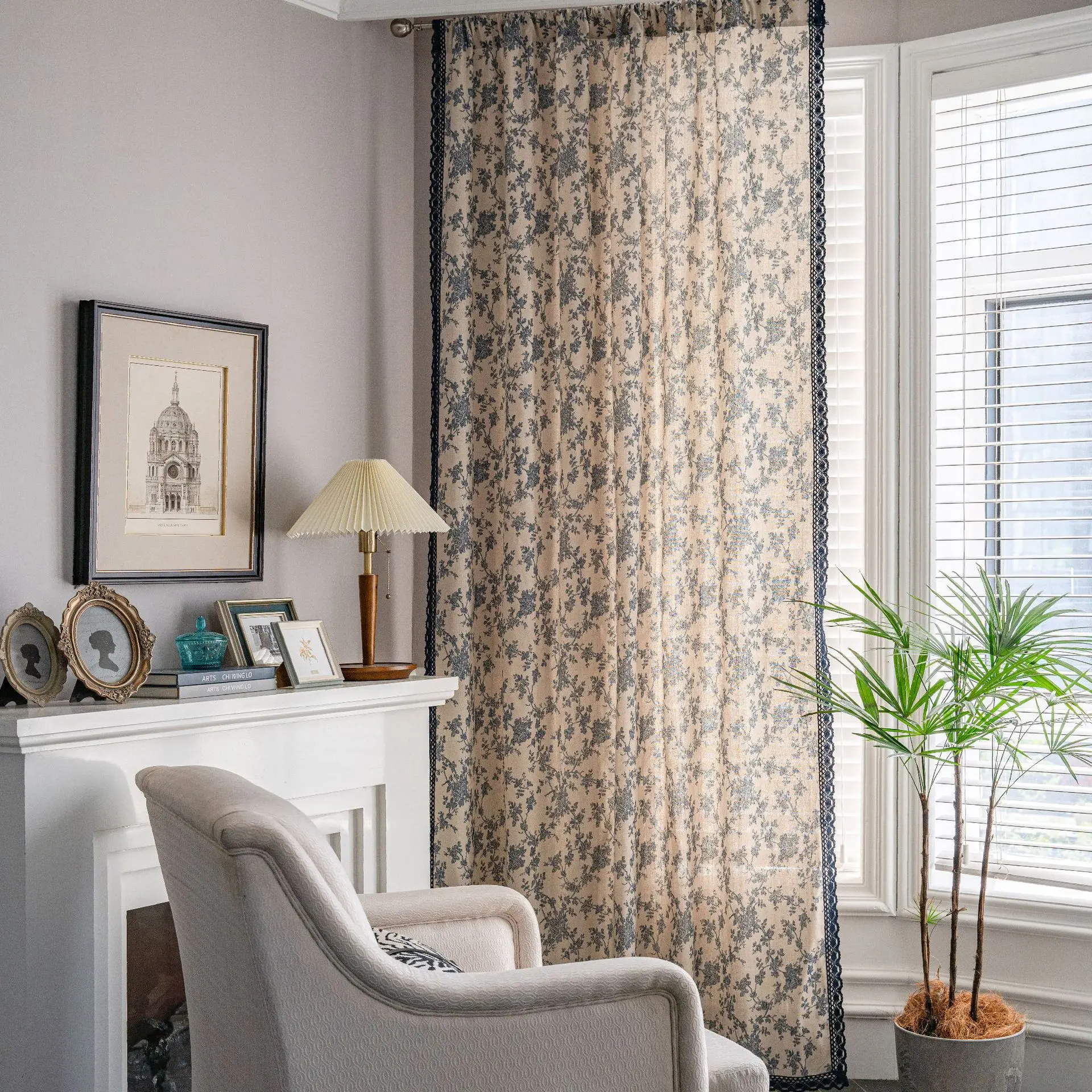 Semi Blackout Curtains American Style Cotton Linen Blue Rose Print for Kitchen Living Room Bedroom Home Decoration Curtains
Semi Blackout Curtains American Style Cotton Linen Blue Rose Print for Kitchen Living Room Bedroom Home Decoration Curtains
