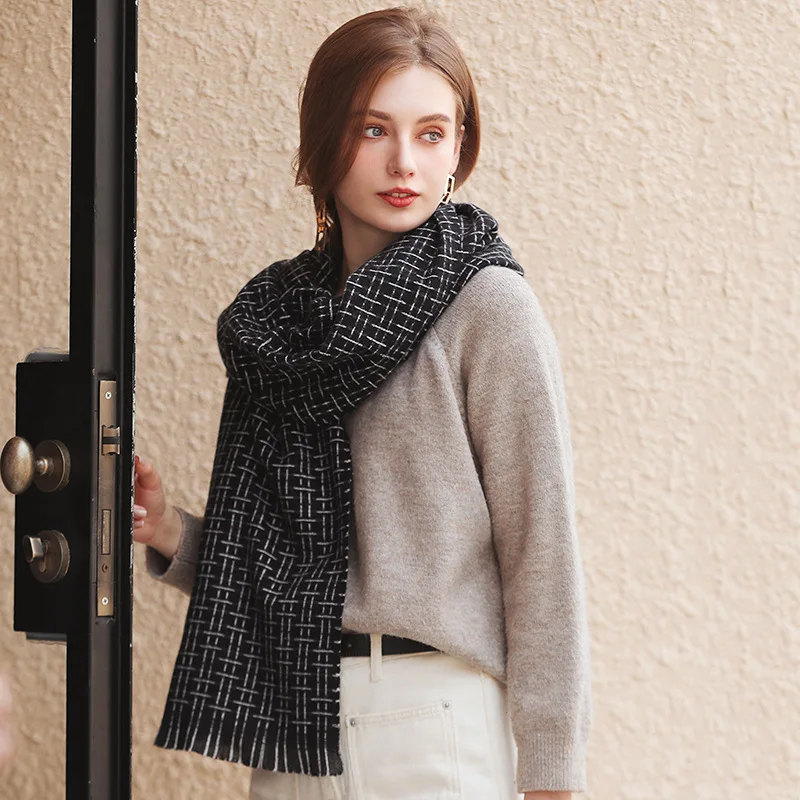 Scarf Winter Women Neck Warm Scarf Men Winter Long Scarf Fashion Warm Women Lightweight Scarf Shawl Women Luxury Accessories
Scarf Winter Women Neck Warm Scarf Men Winter Long Scarf Fashion Warm Women Lightweight Scarf Shawl Women Luxury Accessories