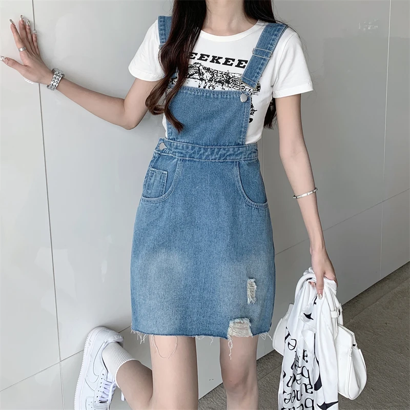 Plus Size 5xl Back Bow Women's Summer Denim Cotton Dress Spaghetti Strap 2022 New Ripped Hole Package Hip Jeans Dresses
Plus Size 5xl Back Bow Women's Summer Denim Cotton Dress Spaghetti Strap 2022 New Ripped Hole Package Hip Jeans Dresses