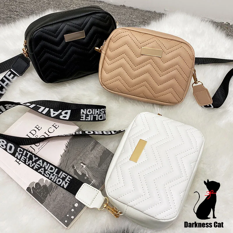 Fashion Solid Color Shoulder Bag Crossbody Bags for Women 2022 Leather Woven Bag Purse Female Designer Bags Handbags Women Bags
Fashion Solid Color Shoulder Bag Crossbody Bags for Women 2022 Leather Woven Bag Purse Female Designer Bags Handbags Women Bags