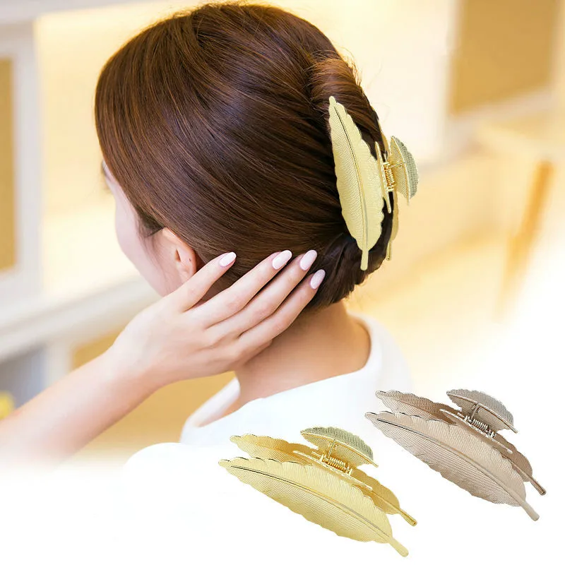Vintage Leaves Hairpin Large Size Hair Claw Clips Rose Gold Metal Hair Clips Retro Gun Black Crabs for Hair Women Hair Jewelry
Vintage Leaves Hairpin Large Size Hair Claw Clips Rose Gold Metal Hair Clips Retro Gun Black Crabs for Hair Women Hair Jewelry