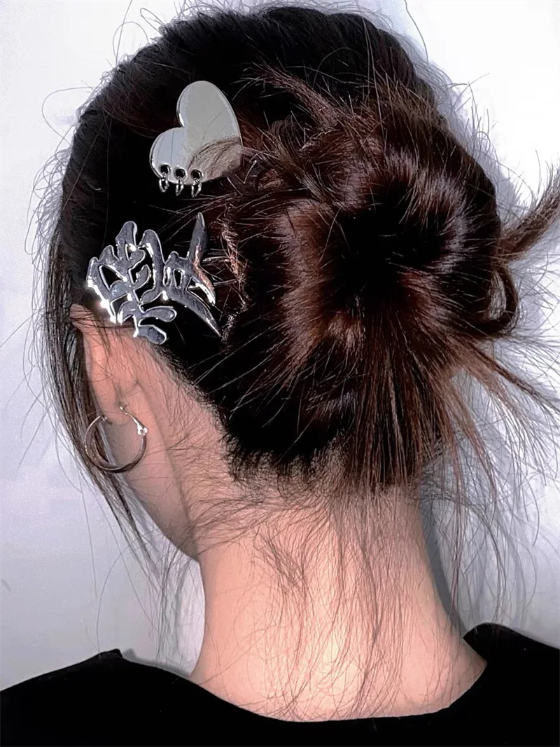 Металлические Китайские шпильки для волос Y2K в стиле хип-хоп с сердечками для женщин 2022 модная прическа аксессуары для волос головной убор п...
Металлические Китайские шпильки для волос Y2K в стиле хип-хоп с сердечками для женщин 2022 модная прическа аксессуары для волос головной убор п...