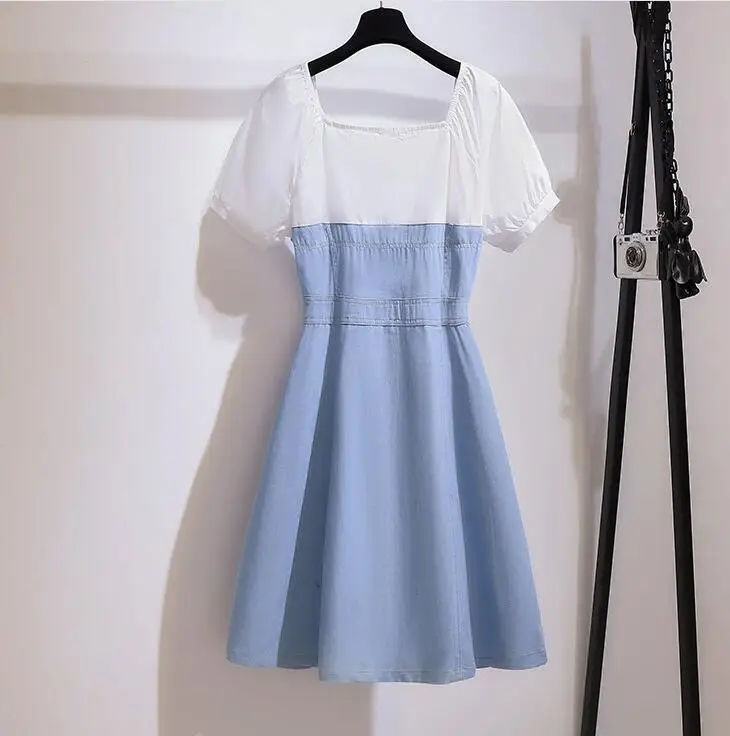2020Summer square collar jean patchwork dress fake two puff sleeve A - word balloonflower skirt
2020Summer square collar jean patchwork dress fake two puff sleeve A - word balloonflower skirt