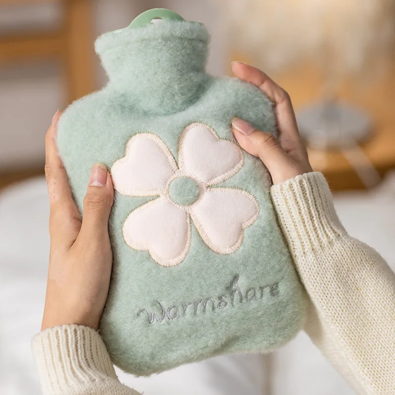 Hot Water Bag with Plush Cover Female Kids Keep on Feet Hand Warmer PVC Water Bottle Winter Warm Gifts 500/1000ml Lucky Clover
Hot Water Bag with Plush Cover Female Kids Keep on Feet Hand Warmer PVC Water Bottle Winter Warm Gifts 500/1000ml Lucky Clover