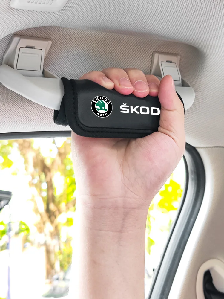 1/2Pcs Car Logo Roof Handle Proect Cover Leather Handrail Pull Gloves Accessories For Skoda Octavia Superb Rapid Kodiaq Karoq
1/2Pcs Car Logo Roof Handle Proect Cover Leather Handrail Pull Gloves Accessories For Skoda Octavia Superb Rapid Kodiaq Karoq
