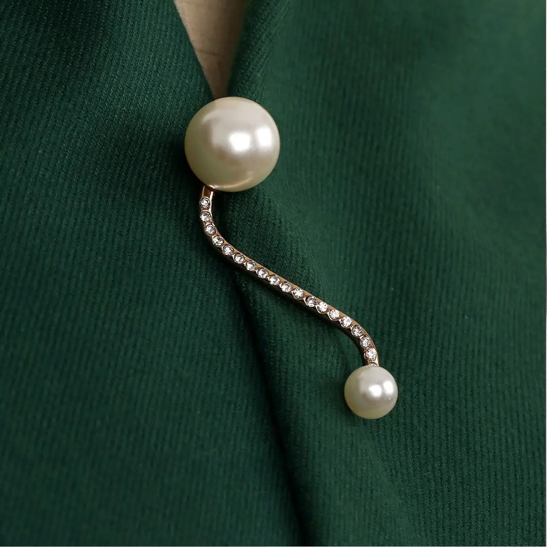 Fashion Rhinestones Pearl Simple Curved Brooch Sweater Cardigan Pin Corsage Versatile Clothes Brooches Luxury Simple Pins
Fashion Rhinestones Pearl Simple Curved Brooch Sweater Cardigan Pin Corsage Versatile Clothes Brooches Luxury Simple Pins