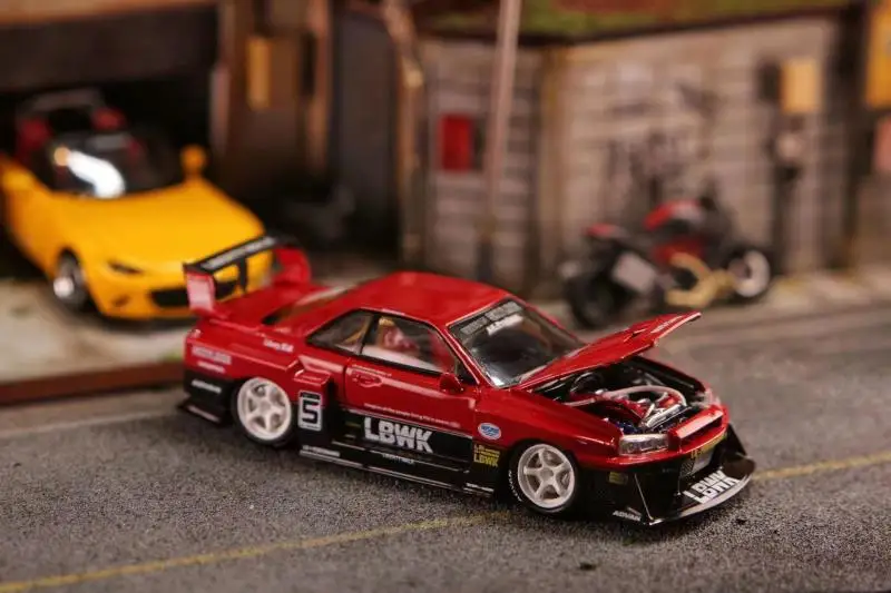 Уличное оружие SW, открытая версия, 1:64 фунта, Nissan GTR34 ER34, модель автомобиля из сплава LBWK
Уличное оружие SW, открытая версия, 1:64 фунта, Nissan GTR34 ER34, модель автомобиля из сплава LBWK