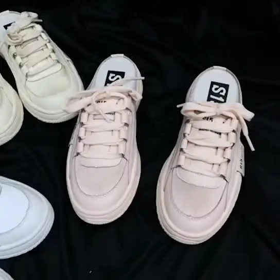 Тапочки женские летние на плоской подошве, туфли-лоферы с закрытым носком, сланцы, мягкая обувь из 2023 натуральной кожи, скандалы Basi на расширяющемся книзу каблуке
Тапочки женские летние на плоской подошве, туфли-лоферы с закрытым носком, сланцы, мягкая обувь из 2023 натуральной кожи, скандалы Basi на расширяющемся книзу каблуке