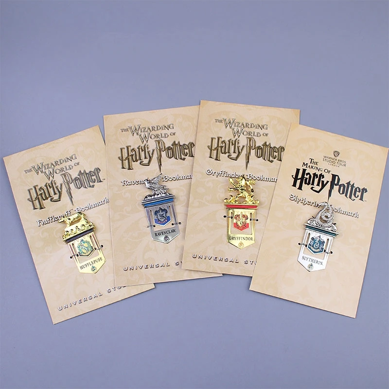 Creative Metal Bookmark for Memorial Gifts at the School of Witchcraft and Magic Around the Film
Creative Metal Bookmark for Memorial Gifts at the School of Witchcraft and Magic Around the Film