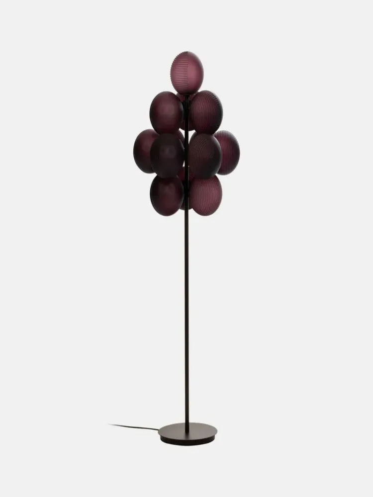 Nordic living room bedroom LED floor lamp modern creative corrugated ball creative personality vertical grape glass table lamp
Nordic living room bedroom LED floor lamp modern creative corrugated ball creative personality vertical grape glass table lamp