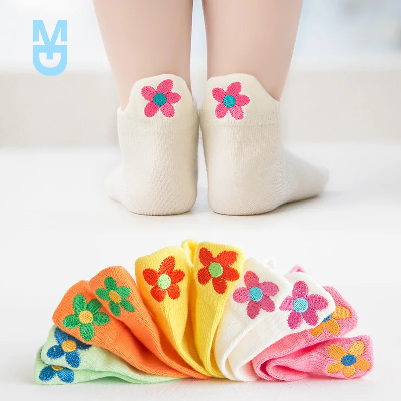 New 2022 children's socks spring and summer solid color embroidery boat socks thin mesh baby sock
New 2022 children's socks spring and summer solid color embroidery boat socks thin mesh baby sock