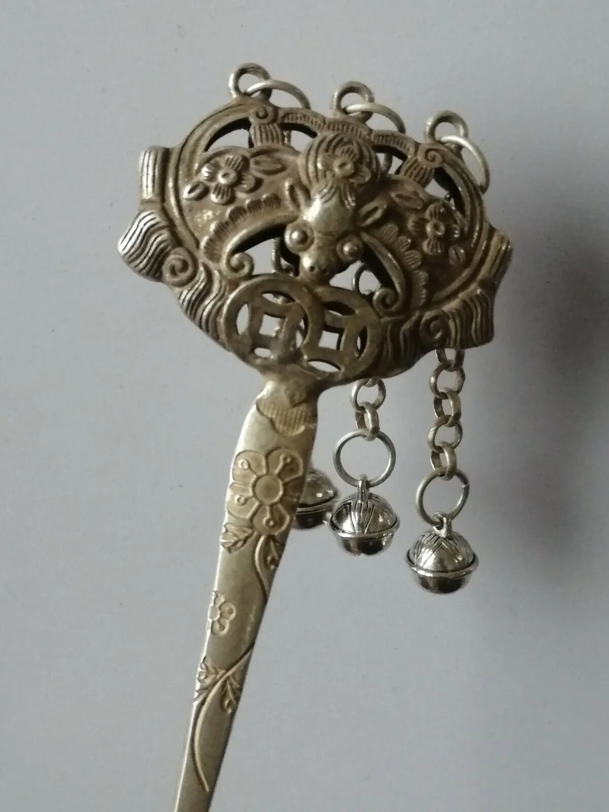 

Chinese old Tibet silver Gemstone inlay Carving bat Hairpin