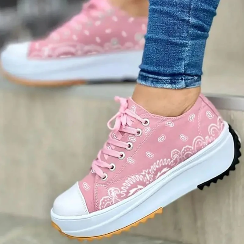 New Women's Sports Shoes Casual Women Sport Shoes Pink Black Green Flat Lace-Up Adult Zapatillas Mujer Shoes for Women.
New Women's Sports Shoes Casual Women Sport Shoes Pink Black Green Flat Lace-Up Adult Zapatillas Mujer Shoes for Women.