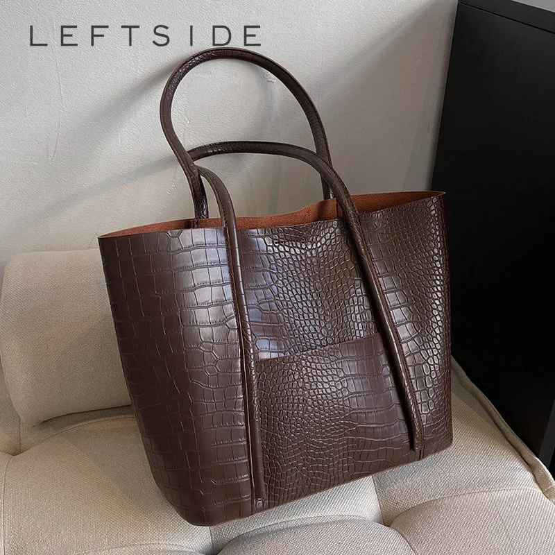 LEFTSIDE Large PU Leather Shoulder Bag for Women 2023 Winter Fashion Trend Designer Female Fashion Handbags Purses Tote Bags
LEFTSIDE Large PU Leather Shoulder Bag for Women 2023 Winter Fashion Trend Designer Female Fashion Handbags Purses Tote Bags