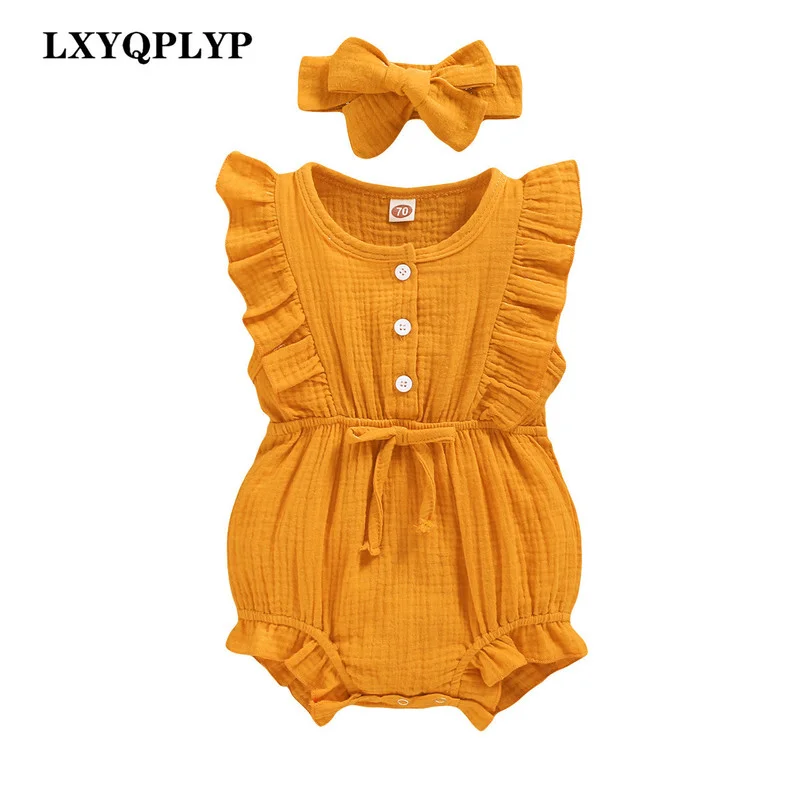 European and American fashion pure cotton flying sleeve baby triangle romper romper summer baby one-piece headband baby girls
European and American fashion pure cotton flying sleeve baby triangle romper romper summer baby one-piece headband baby girls
