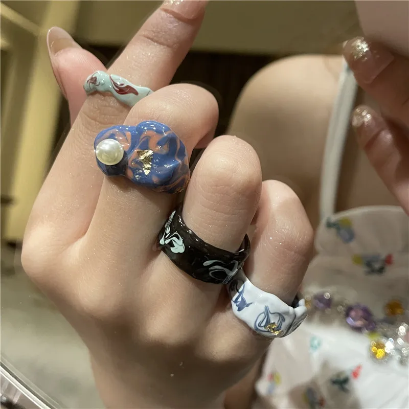 2022 New Ladies Ring Korea Summer Gold Foil Glaze Drop Opening Adjustable Gothic Party Anillos Mujer Jewelry Gift Mens Ring
2022 New Ladies Ring Korea Summer Gold Foil Glaze Drop Opening Adjustable Gothic Party Anillos Mujer Jewelry Gift Mens Ring