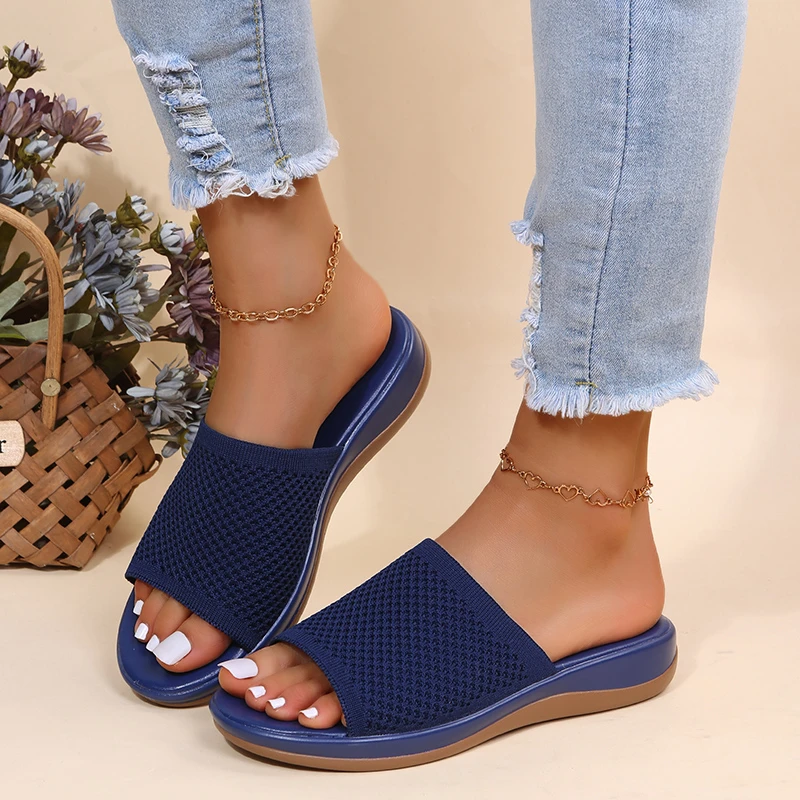 Summer New Shoes 2022 Knitting Fashion Leisure Women Slippers Outdoor Beach Flat Non-slip Woman Sandals Soft Cozy Sexy Slides
Summer New Shoes 2022 Knitting Fashion Leisure Women Slippers Outdoor Beach Flat Non-slip Woman Sandals Soft Cozy Sexy Slides