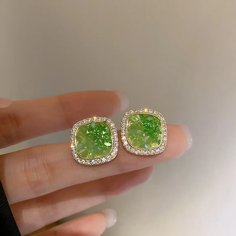 Delicate Silver Needle Post Green Zirconia Stud Earrings For Women Fashion Bijoux Temperament Luxury Earring Party Jewelry Gifts
Delicate Silver Needle Post Green Zirconia Stud Earrings For Women Fashion Bijoux Temperament Luxury Earring Party Jewelry Gifts