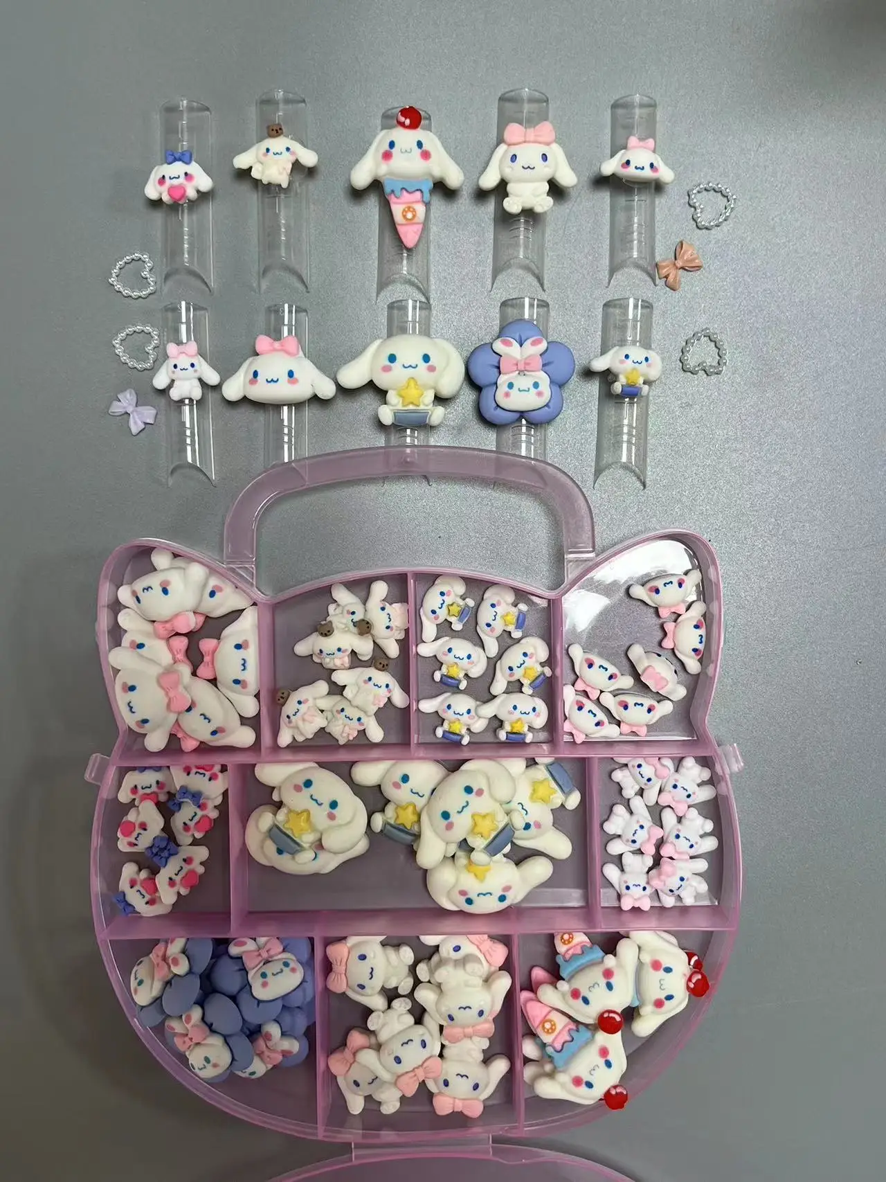 Kawaii Mixed Sanrios Cartoon White Cinnamorolls Pink Melodys Resin Charms Kit Box Diy Nail Art Hair Clips Phone Case Accessory
Kawaii Mixed Sanrios Cartoon White Cinnamorolls Pink Melodys Resin Charms Kit Box Diy Nail Art Hair Clips Phone Case Accessory